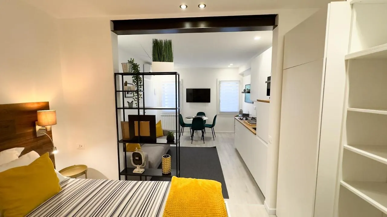 White Loft Bellini Living Apartments Chioggia 0*,